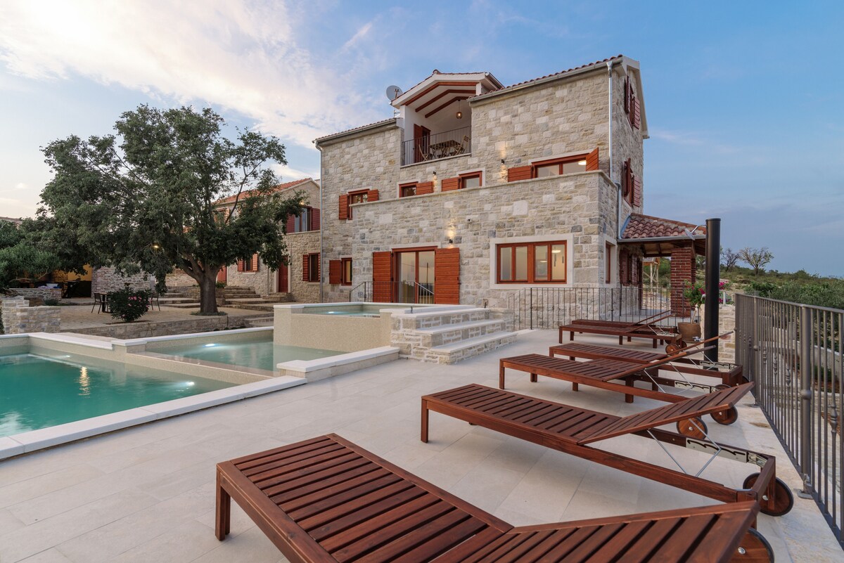 Gallery image 30 - Authentic Stone Villa